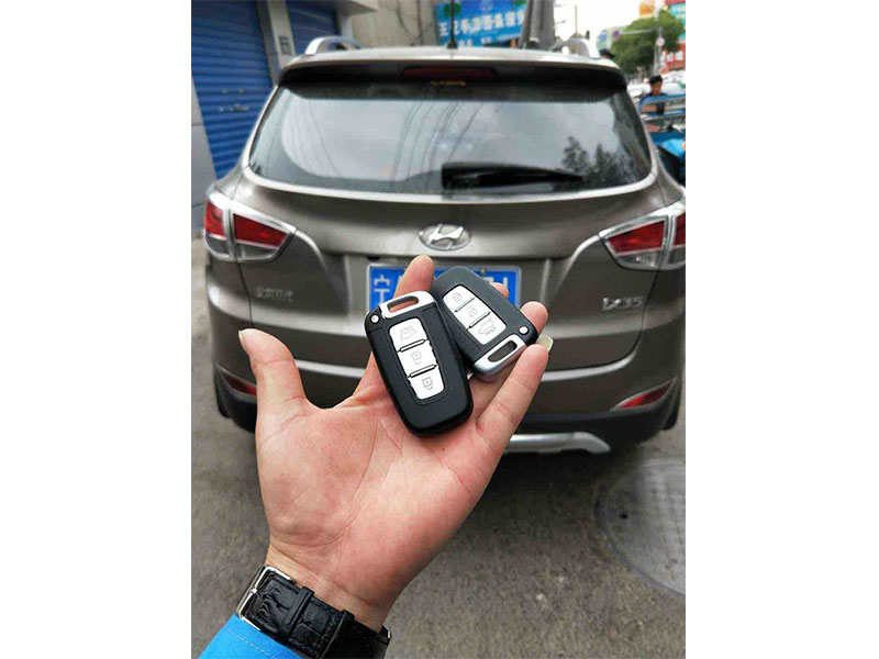 配汽車(chē)鑰匙